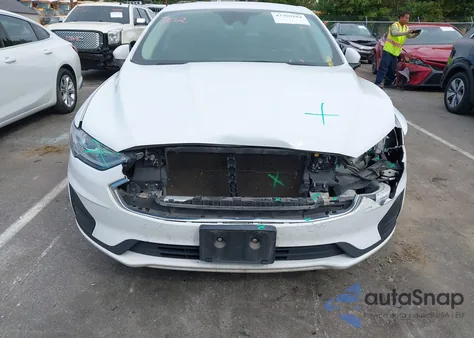 2020 Ford Fusion Hybrid Se z USA, uszkodzony, nr VIN 3FA6P0LU9LR188726
